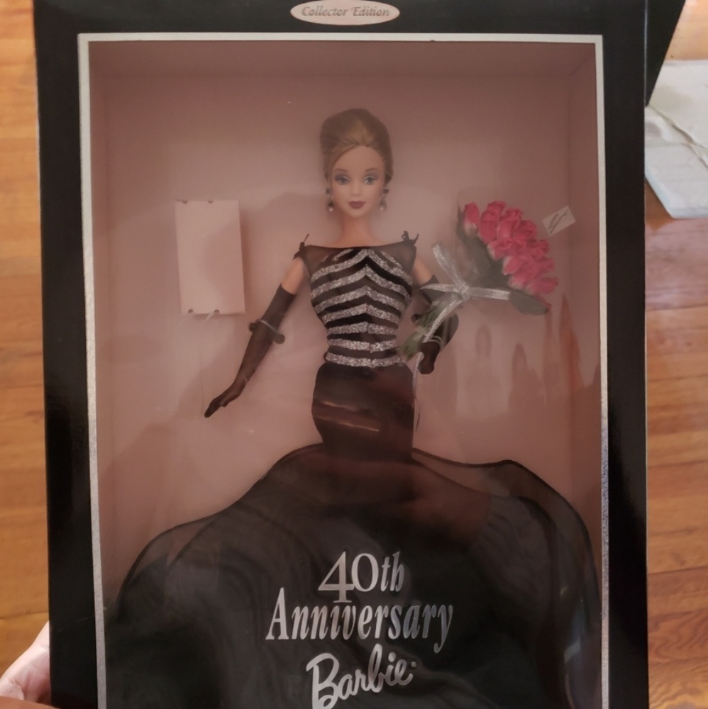 Barbie 4O th anniversary doll NIB